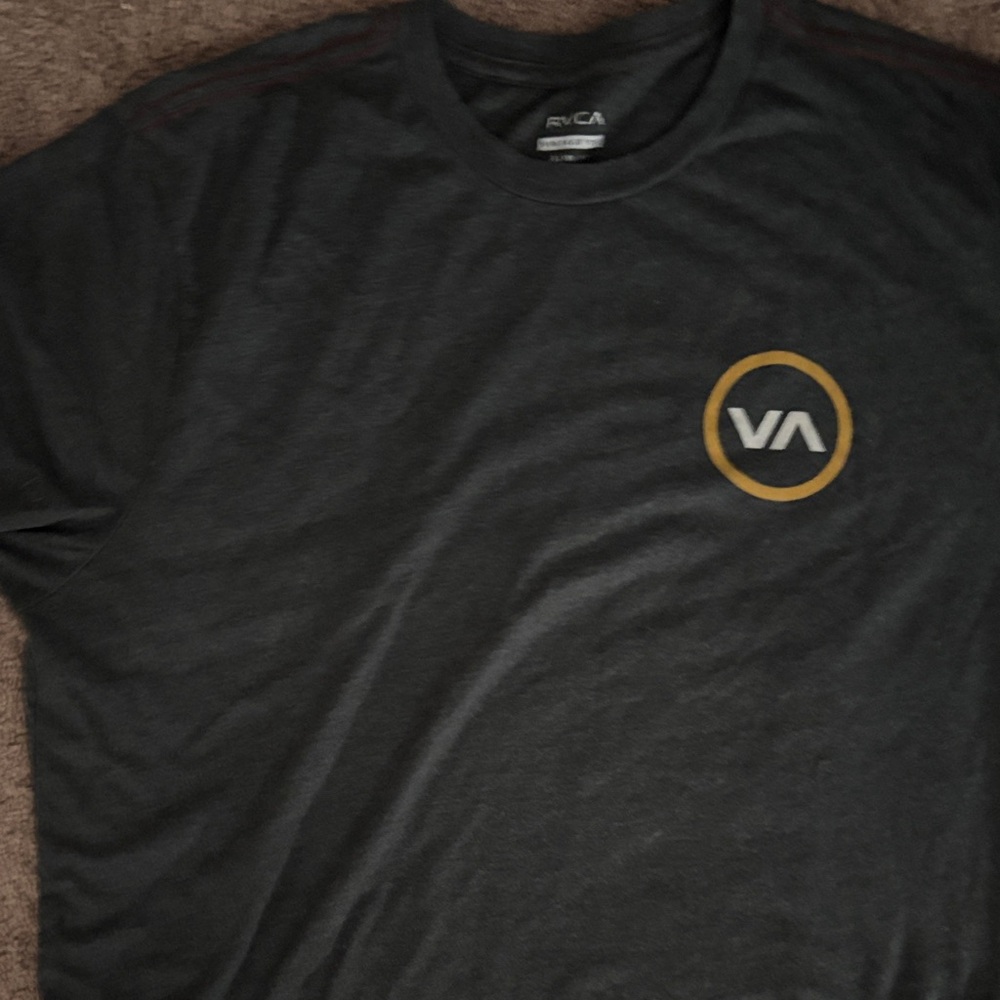 RVCA Charcoal Tee with Gold Emblem worn once. For fitted men. High quality soft